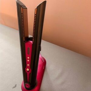 Dyson Hair Straightener - Black and Pink
